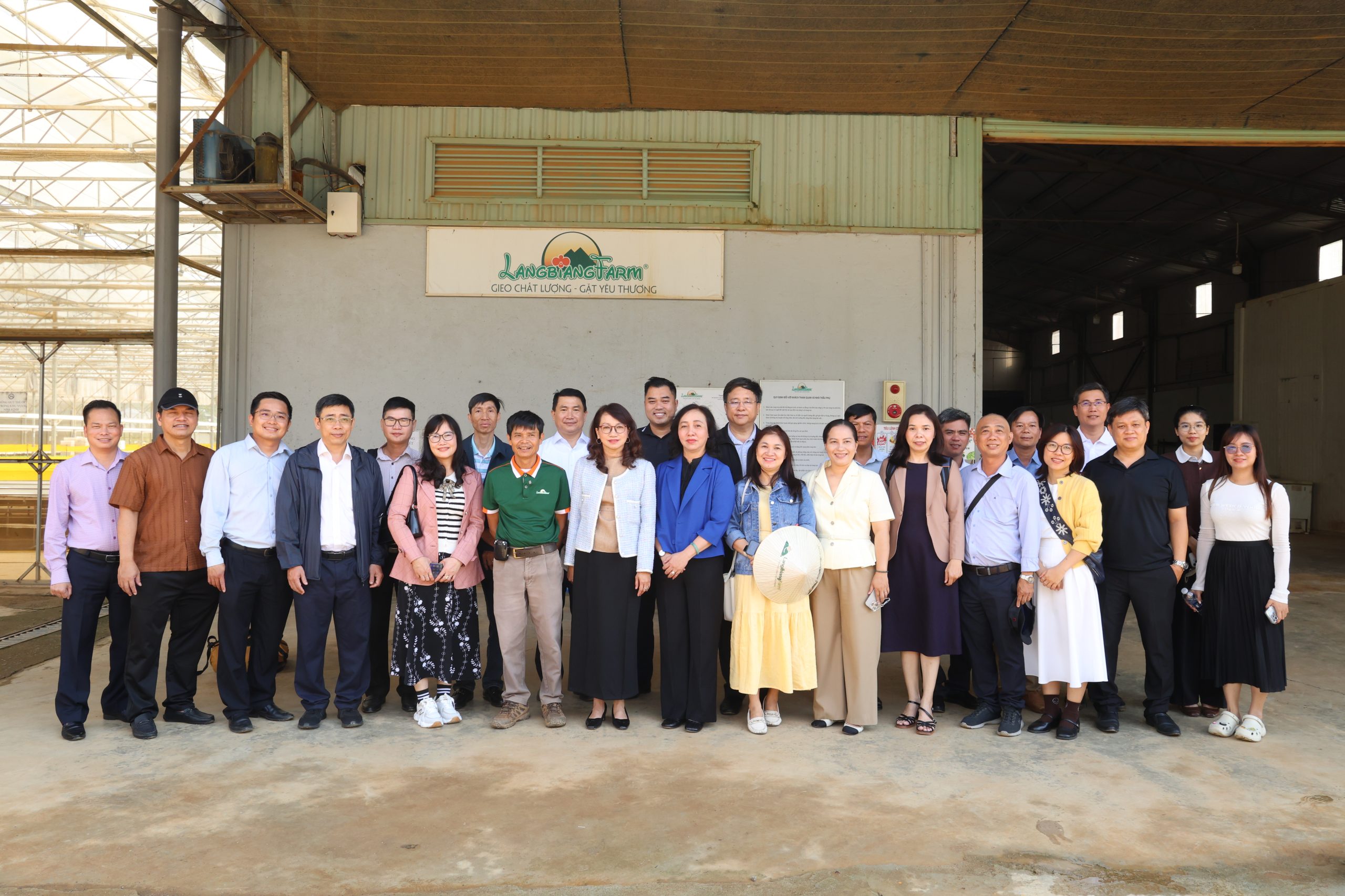 Đại học quốc gia TP HCM và Langbiang Farm